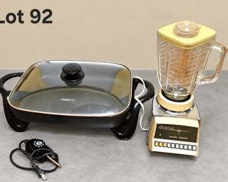 Lot 92 electric skillet and blender