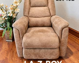 Lot 102 LaZBoy recliner and arrangement