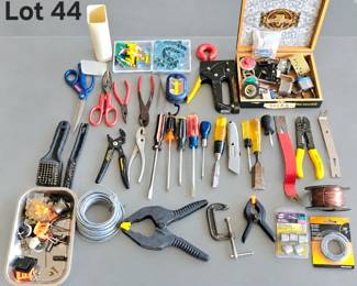 Lot 44 Assorted tools and wires