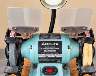 Lot 40 Bench grinder detail