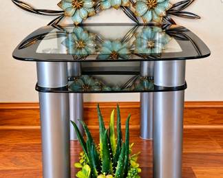 Lot 103 Contemporary end table, wall decor, faux plant
