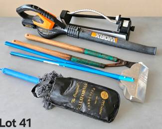 Lot 41 Sprinkler, leaf blower, yard tools