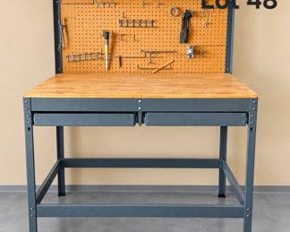 Lot 48 Work table bench
