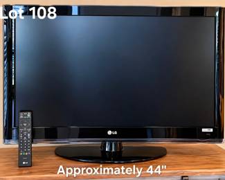 Lot 108 LG TV