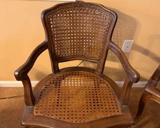 Estate sale: By Two Of A Kind Eatate Sales-Costume jewelry,Tons of paintings And much much more, photo 4 of 40