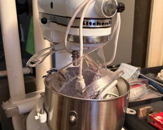 Kitchenaid stand mixer