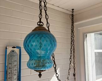 Hanging pendant light