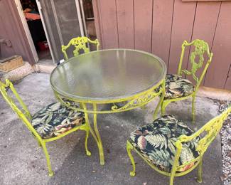Vintage Patio Set!!