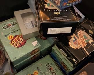 VINTAGE BASEBALL CARDS