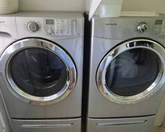 Frigidaire washer and dryer