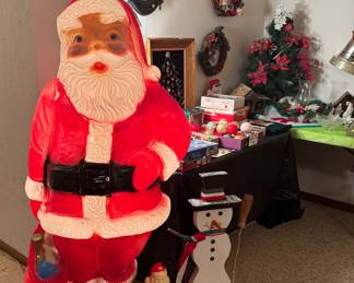 Large blow mold santa - rare to find