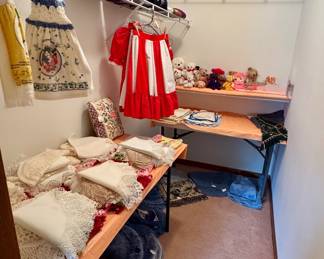 Crochet doilies & other linens & rugs