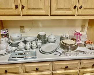 Rosenthal Continental China "Lotus" Dinner & Coffee Service by Bjorn Wiinblad