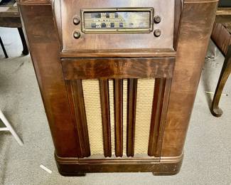 1948 Philco tube radio & phonograph 