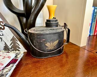 Vintage oil can