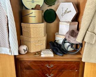 Vintage hat boxes