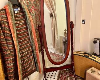 Gorgeous full length mirror 