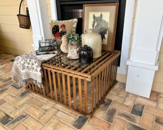 Vintage chicken coop 
