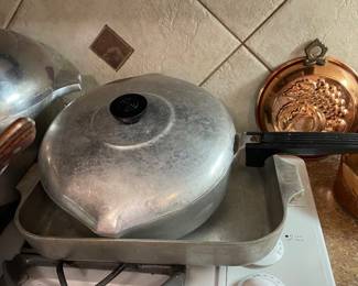 Deep Magnalite fry pan