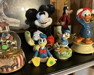 Vintage Disney Lights, Disney Snow Globe, Disney Music Boxes