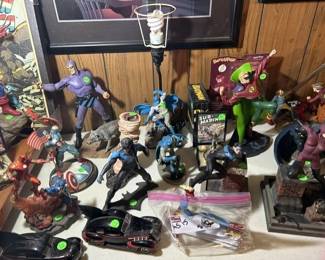 Iron Man, Captain America, Phantom, Batmobile, Flash, Green Lantern, Sub Marienr, Catwoman