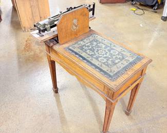 Avery Mechanical Beam Scale