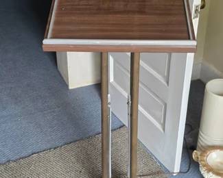 Vintage 1930s Art Deco-style register stand