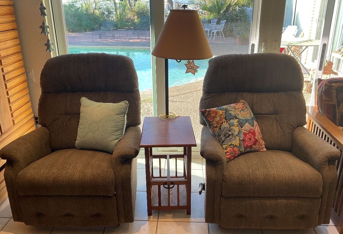 Table 55x20 recliners 40x32