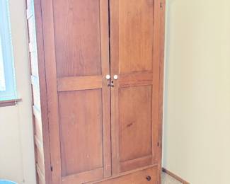 Primitive cabinet
