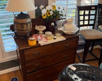 All items in this sale are individually posted for pre-offers at the following link: https://estatesalefinder.net/estate-sales/tx/fairview/fairview-gated-hoa-sale-c8b7?from=dashboard&tab=active&view=buyer