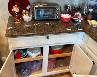 All items in this sale are individually posted for pre-offers at the following link: https://estatesalefinder.net/estate-sales/tx/fairview/fairview-gated-hoa-sale-c8b7?from=dashboard&tab=active&view=buyer