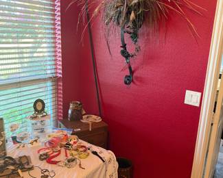All items in this sale are individually posted for pre-offers at the following link: https://estatesalefinder.net/estate-sales/tx/fairview/fairview-gated-hoa-sale-c8b7?from=dashboard&tab=active&view=buyer