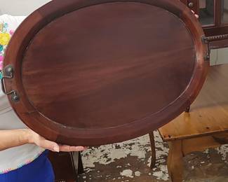 Niagara Furniture Oval Tray Top Mahogany Display Table