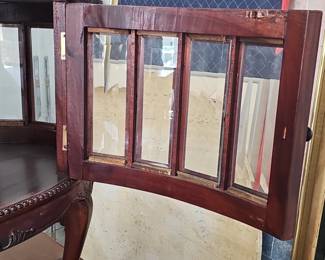 Niagara Furniture Oval Tray Top Mahogany Display Table