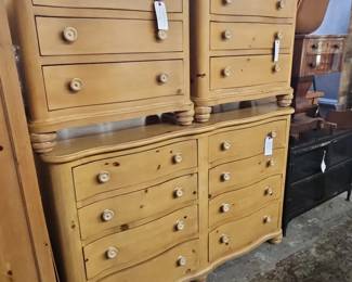 Lexington Charter House Collection Pine Dresser and Pair of Nightstands