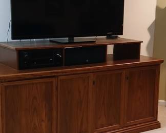 Traditional Style Oak Media Console