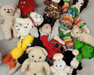 Lot 23: Vintage stuffed animal toy lot 2 