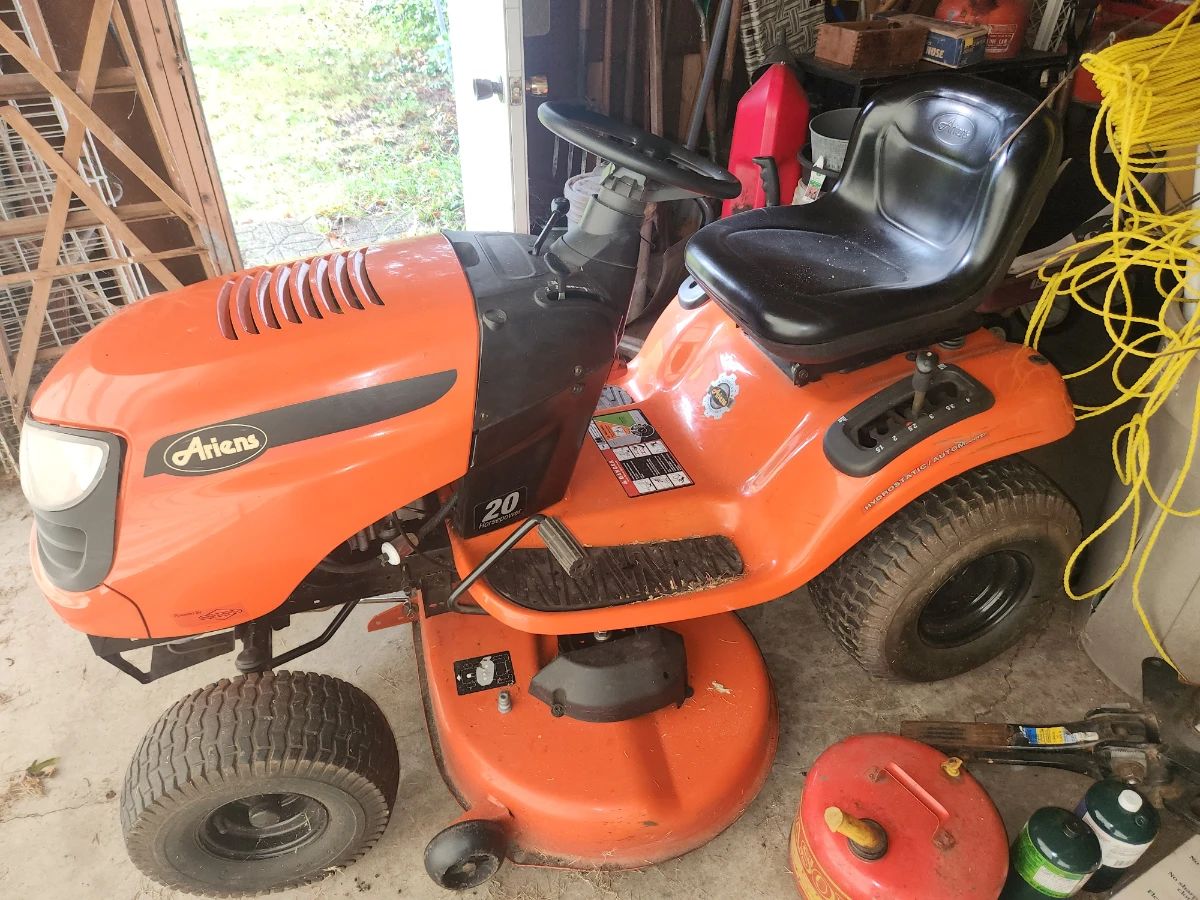 Ariens lawn tractor