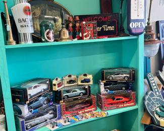 Bacardi Lamp, Old Coca Cola Box, Metal Toys, Collectable Vehicles, Miller Time Sign