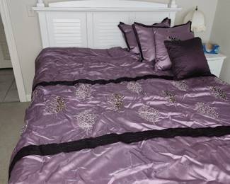 Queen bed