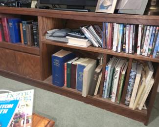 TV console/bookcase