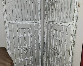 Decorative room divider