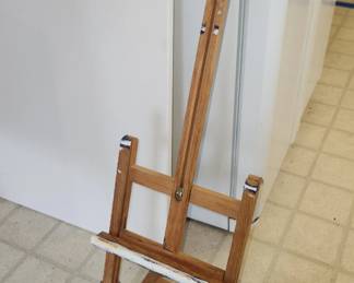 Easel