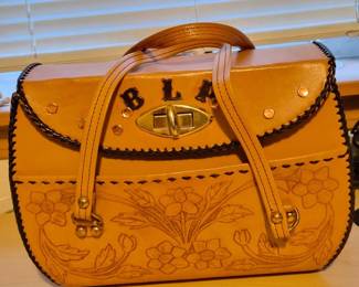 126 Vintage1970sHandTooledLeatherFloralSatchel