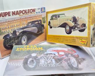 83 3VintageModelCarKitsFactorySealedBugattiMorganCollection