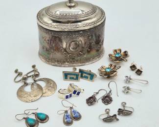 82 Elegant925VintagePiercedClipScrewtypeEarringMixEtchedBox