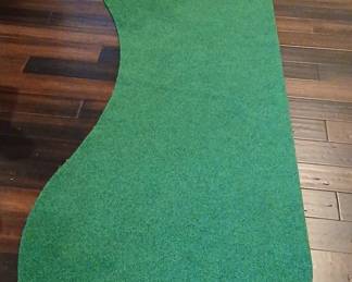 Kidney Shaped Indoor Golf Putting Green Mat