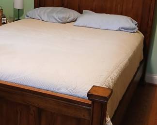 Mission Style Oak Queen Bed Frame