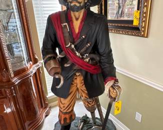 Luxury estate auction featuring fine Italian and antique furniture, sterling silver jewelry, Fabergé, Lalique and Waterford crystal, porcelain collectibles, and elegant home décor. Discover ornate chandeliers, religious statues, decorative sculptures, and original artwork by renowned artists.