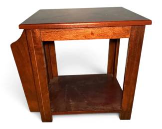 Wood End Table W Magazine Rack